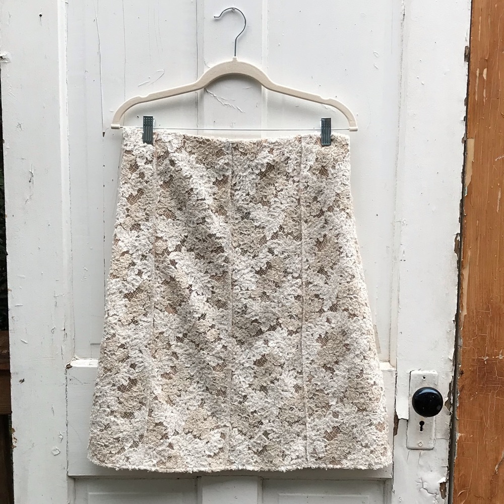 Michael Kors Italian lace skirt Size 8